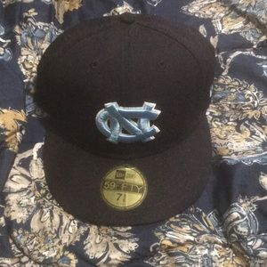 North Carolina Tar Heel Fit cap. Size 7 3/4 Nary blue